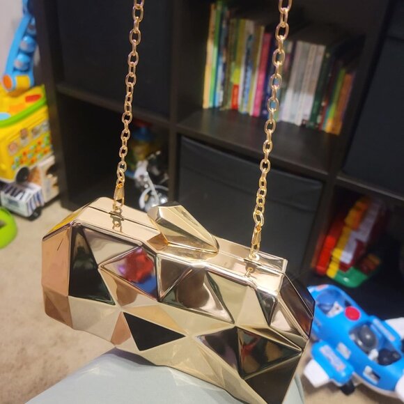 Neiman Marcus Luxury Gold Metallic Geometric Evening Clutch - Picture 3 of 5